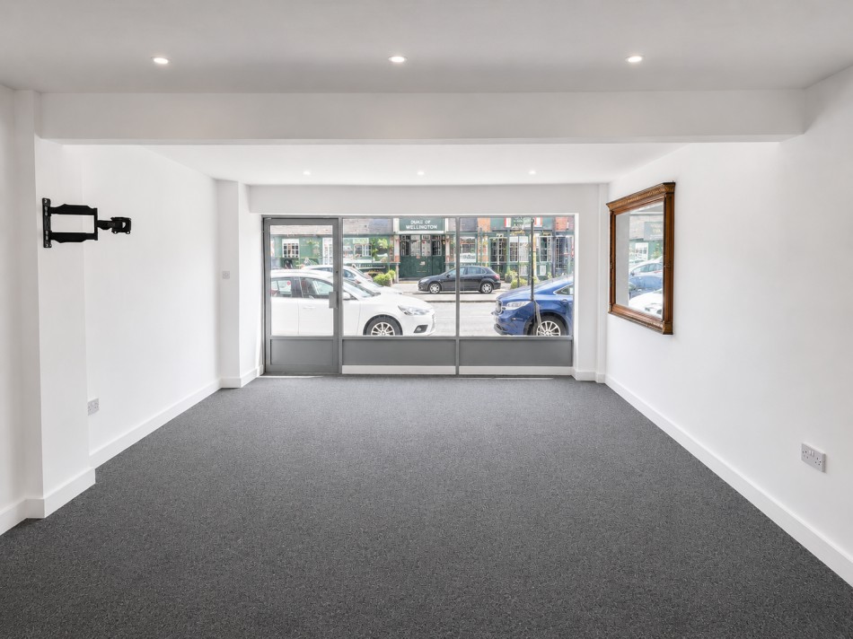 Images for High Street, Epping EAID: BID:cwc