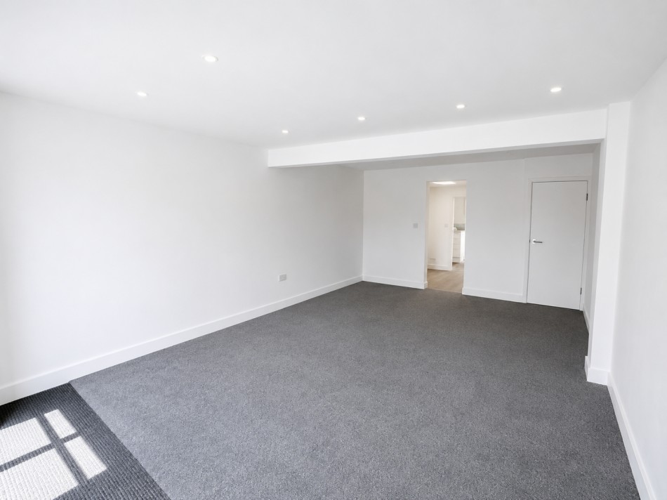 Images for High Street, Epping EAID: BID:cwc