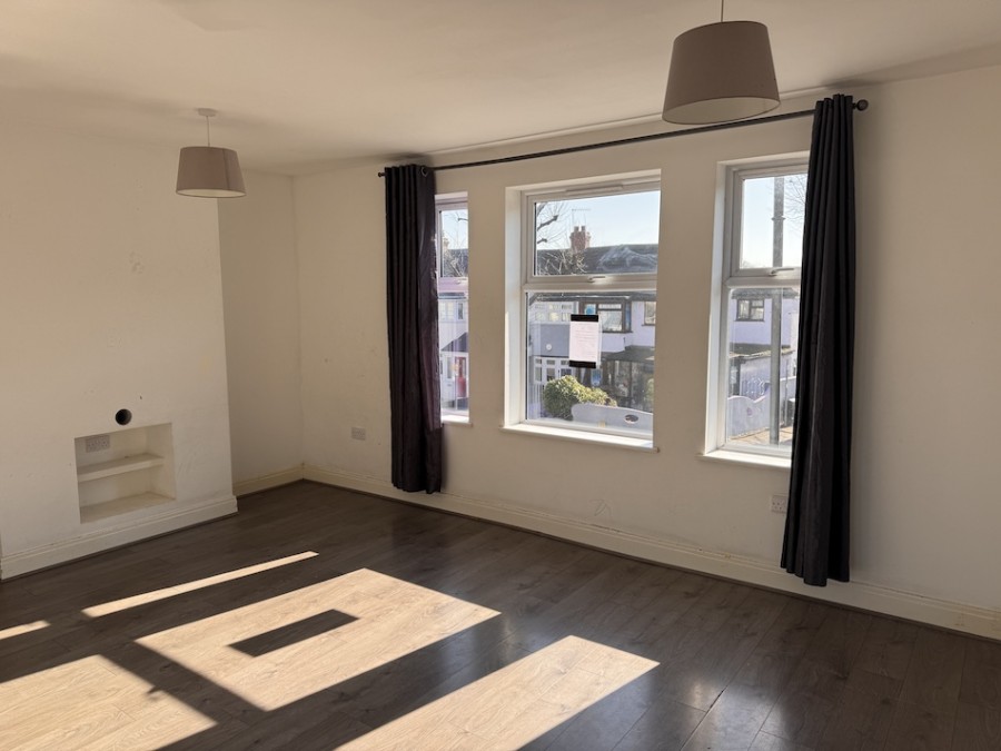 Images for Elm Parade, Elm Park Avenue, Hornchurch EAID: BID:cwc