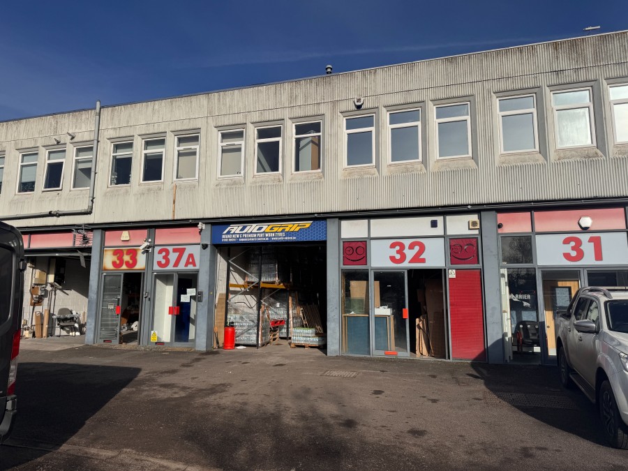 Images for Hillgrove Business Park, Nazeing Road, Waltham Abbey EAID: BID:cwc
