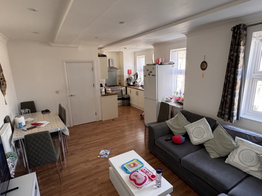 Images for High Street North, Manor Park EAID: BID:cwc