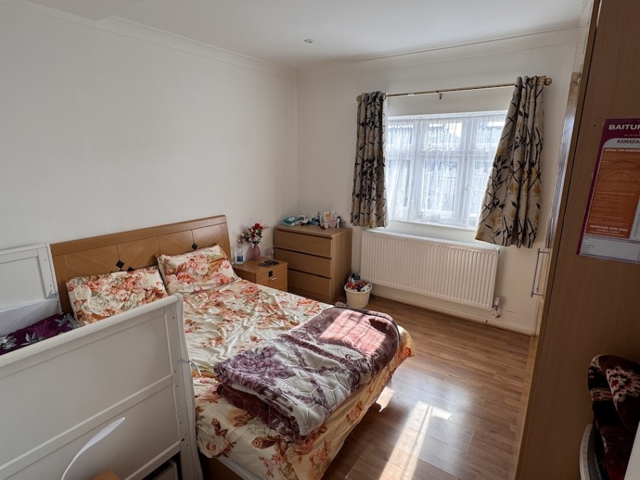 Images for High Street North, Manor Park EAID: BID:cwc