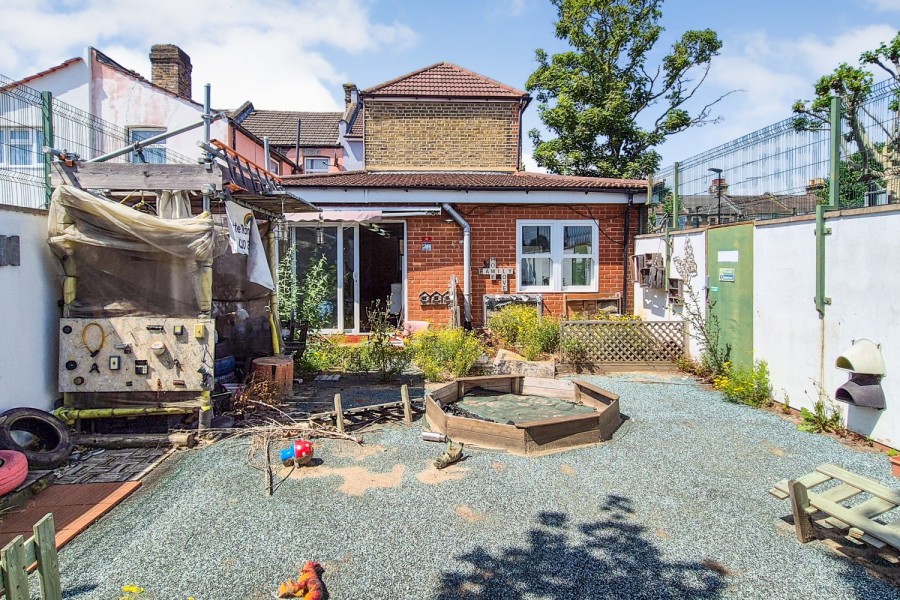 Images for Essex Road, Manor Park EAID: BID:cwc