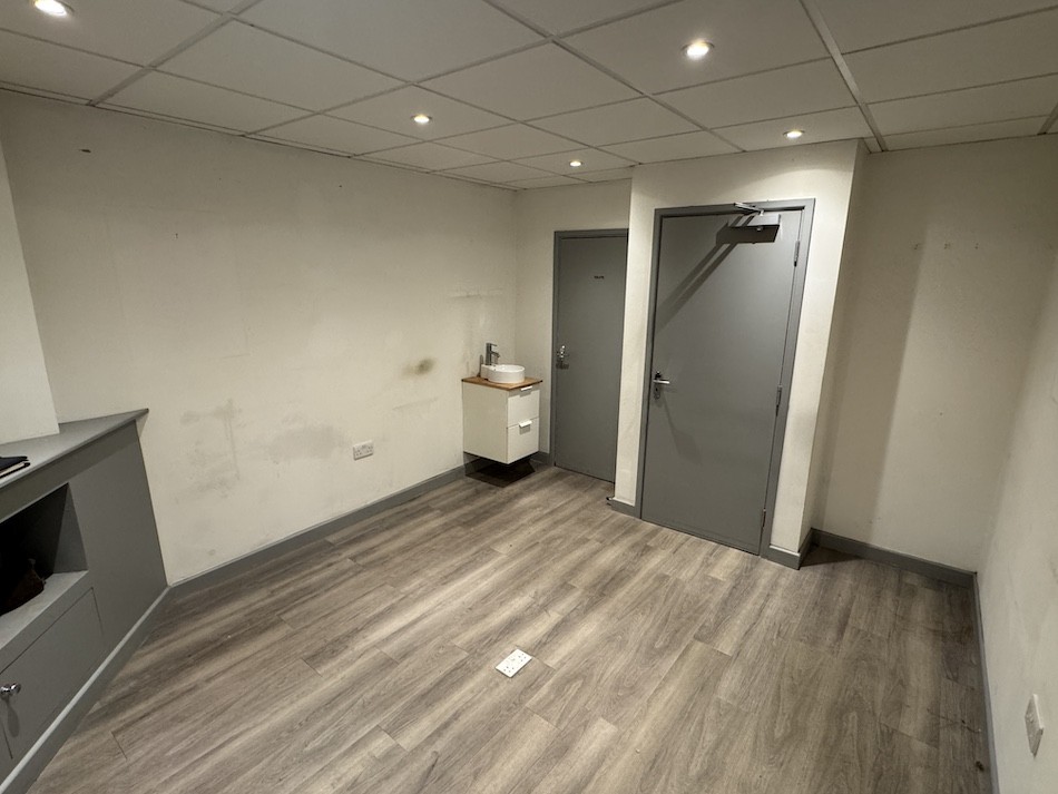 Images for Newbury Road, Highams Park EAID: BID:cwc