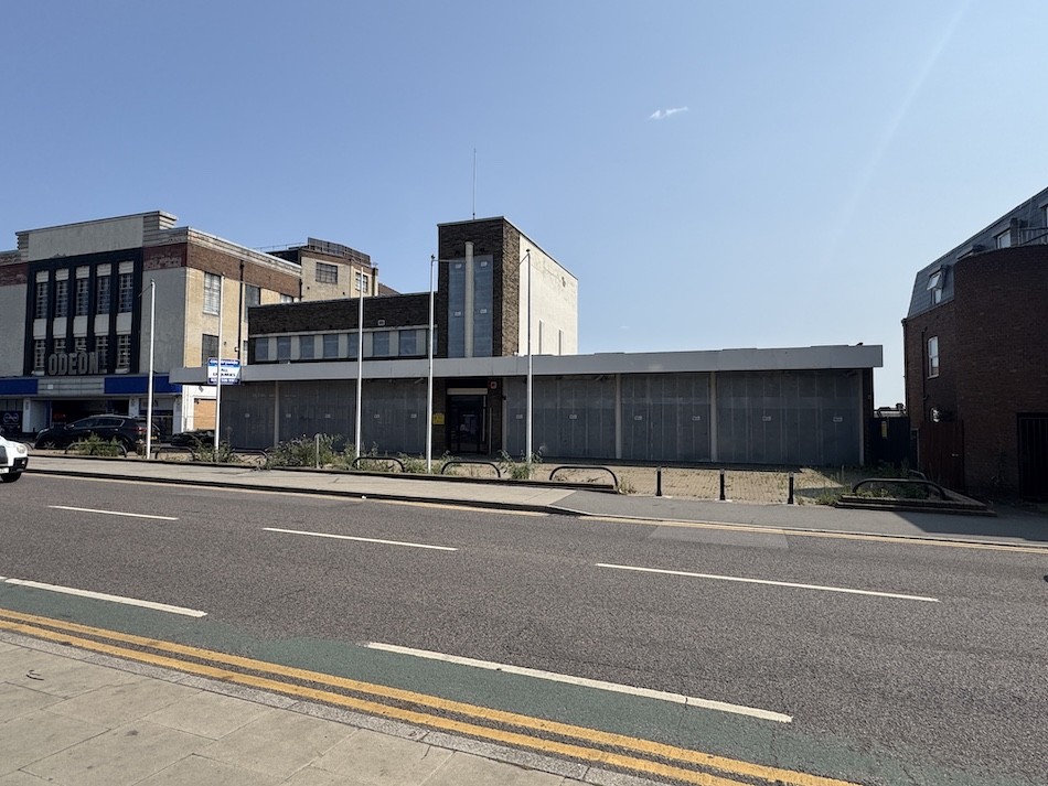 Images for High Road, South Woodford EAID: BID:cwc