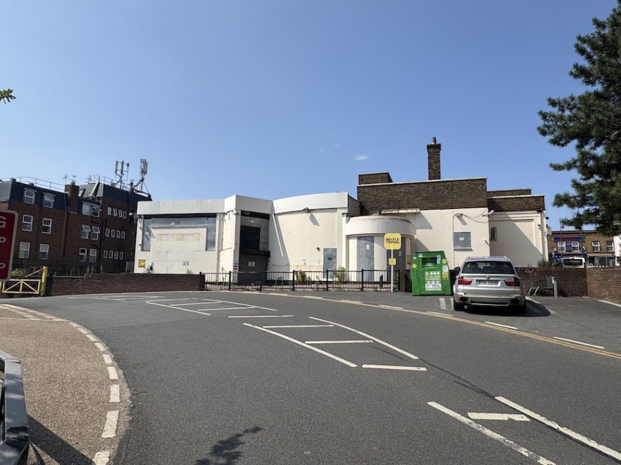 Images for High Road, South Woodford EAID: BID:cwc