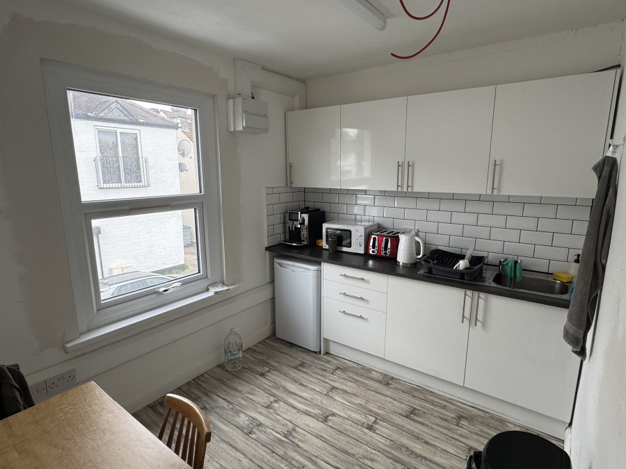 Images for Victoria Road, Romford EAID: BID:cwc