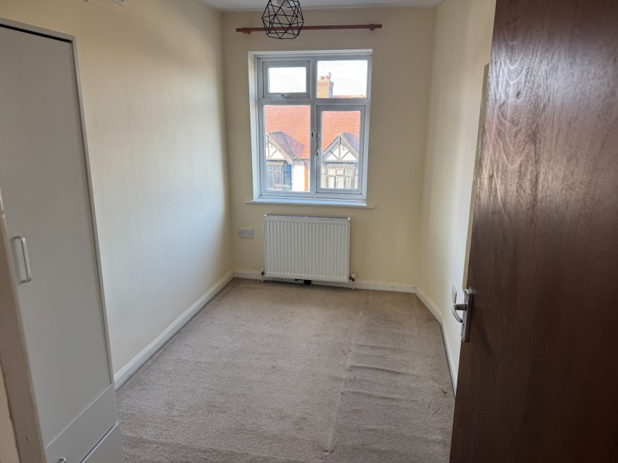 Images for High Street, Barkingside EAID: BID:cwc