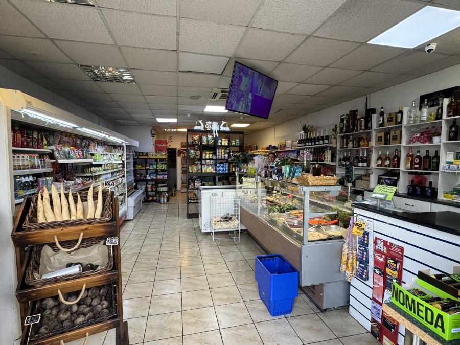 Images for High Street, Barkingside EAID: BID:cwc