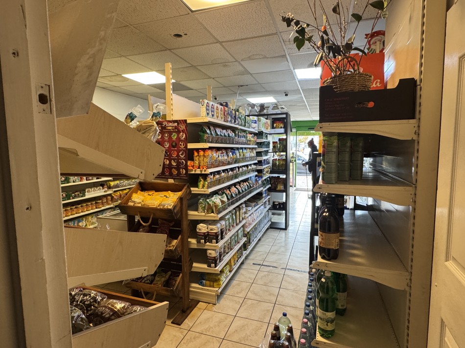 Images for High Street, Barkingside EAID: BID:cwc