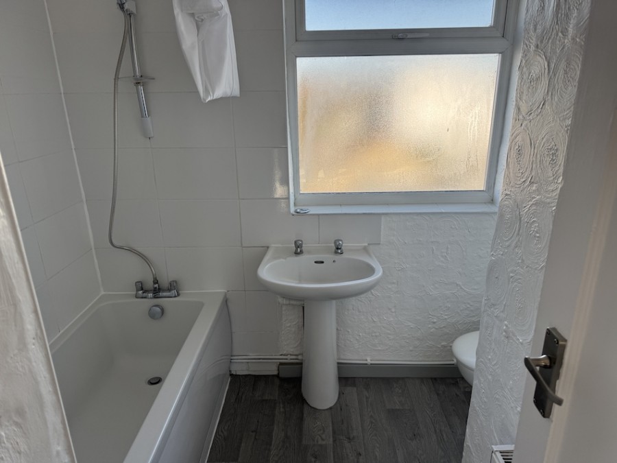 Images for Claybury Broadway, Ilford EAID: BID:cwc