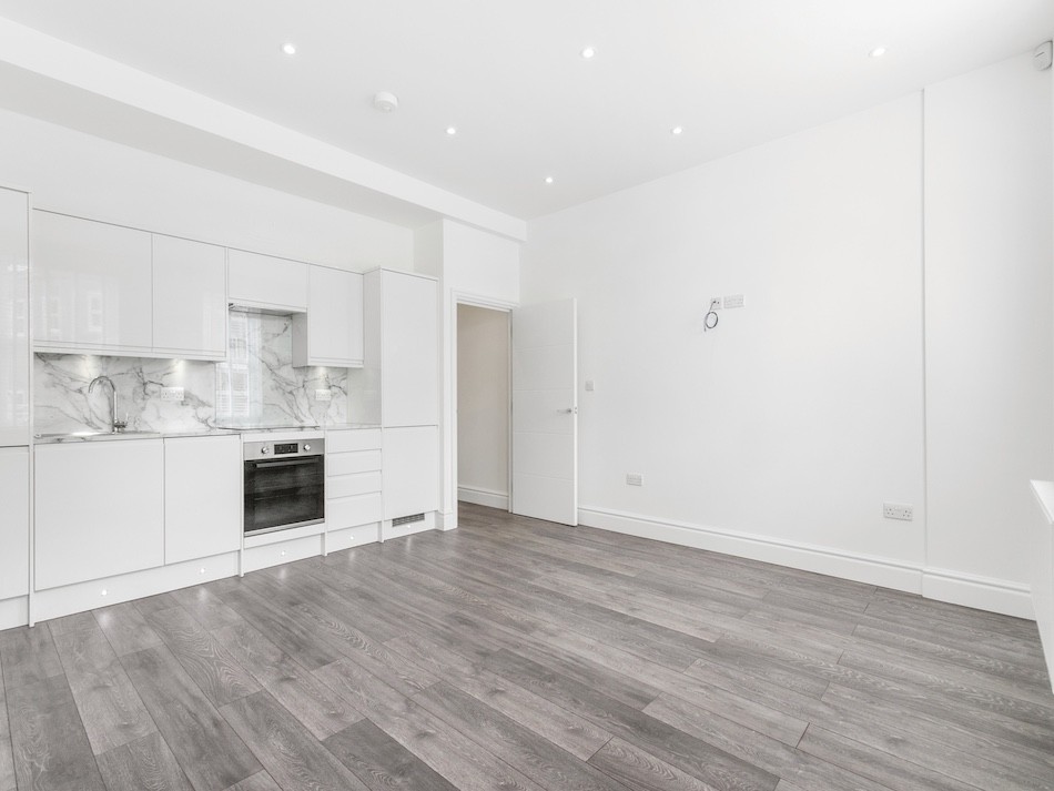 Images for Queens Road, Buckhurst Hill EAID: BID:cwc