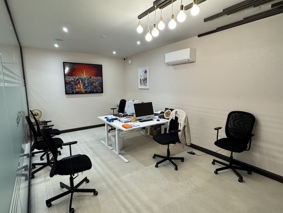 Images for Orbital Centre, Southend Road, Woodford Green EAID: BID:cwc