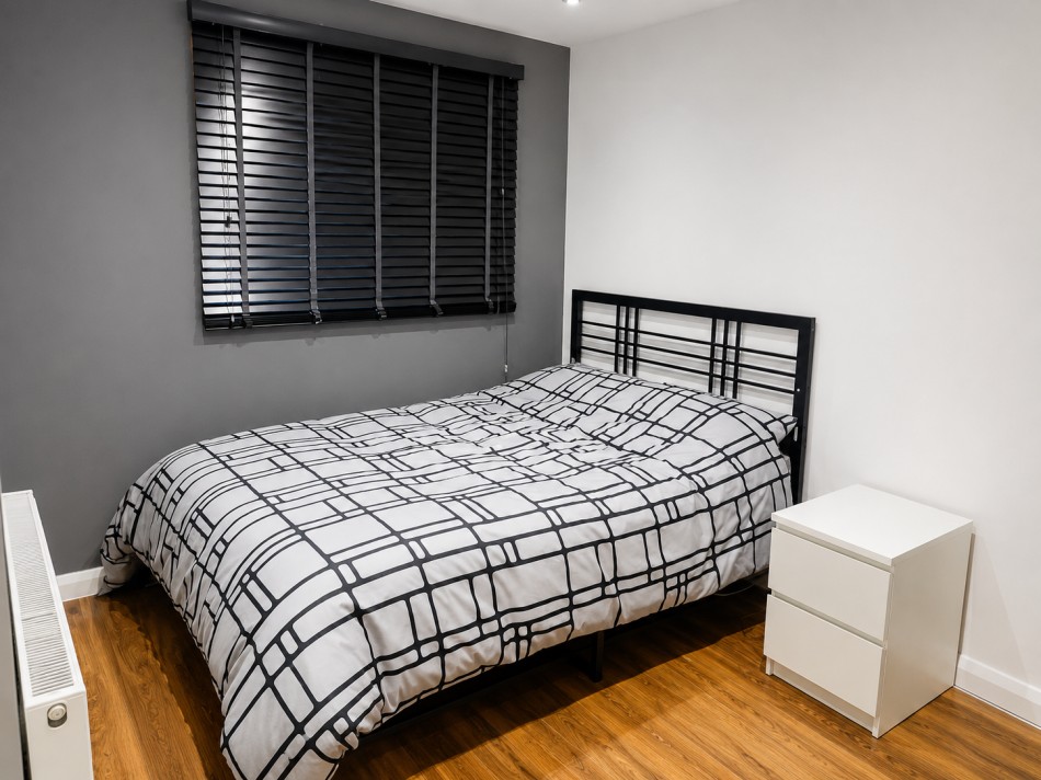 Images for Oaklands Park Avenue, Ilford EAID: BID:cwc