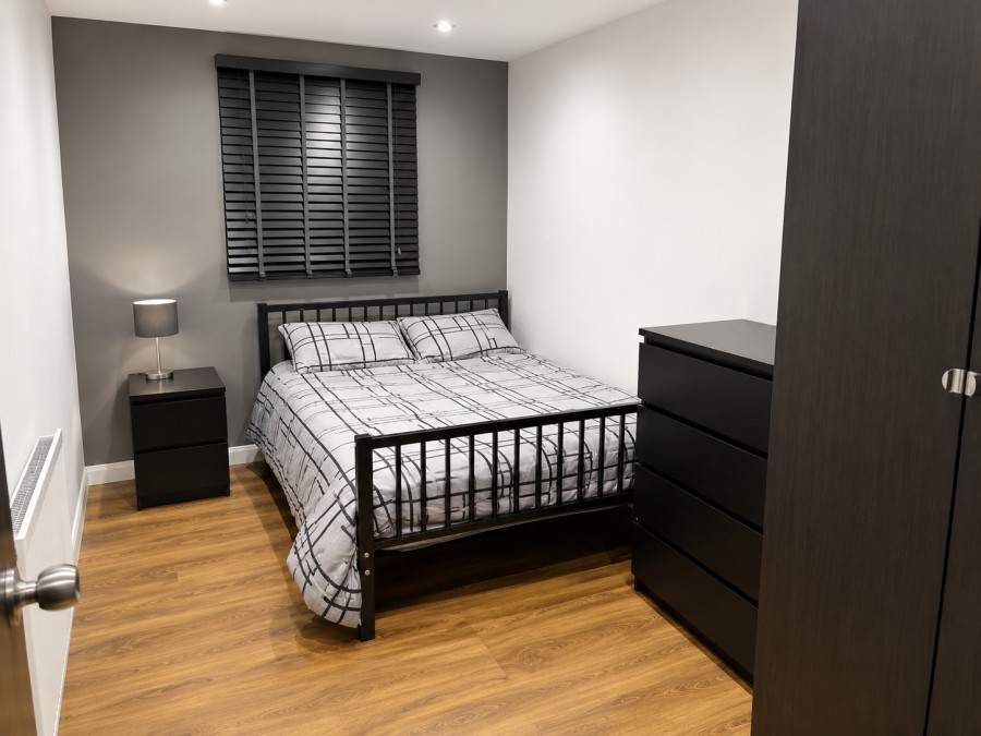 Images for Oaklands Park Avenue, Ilford EAID: BID:cwc